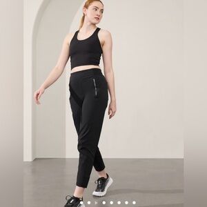 Athleta TREKKIE NORTH HIGH RISE JOGGER Womens Sz 10 Black Pull On Ripstop Nylon